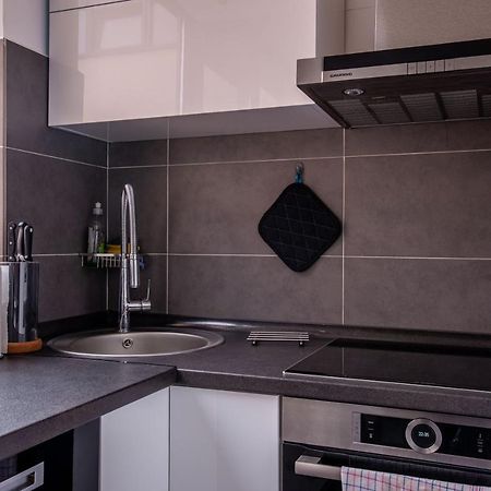 Luxury Two Room Apartment Residence Militari M3 Бухарест Экстерьер фото