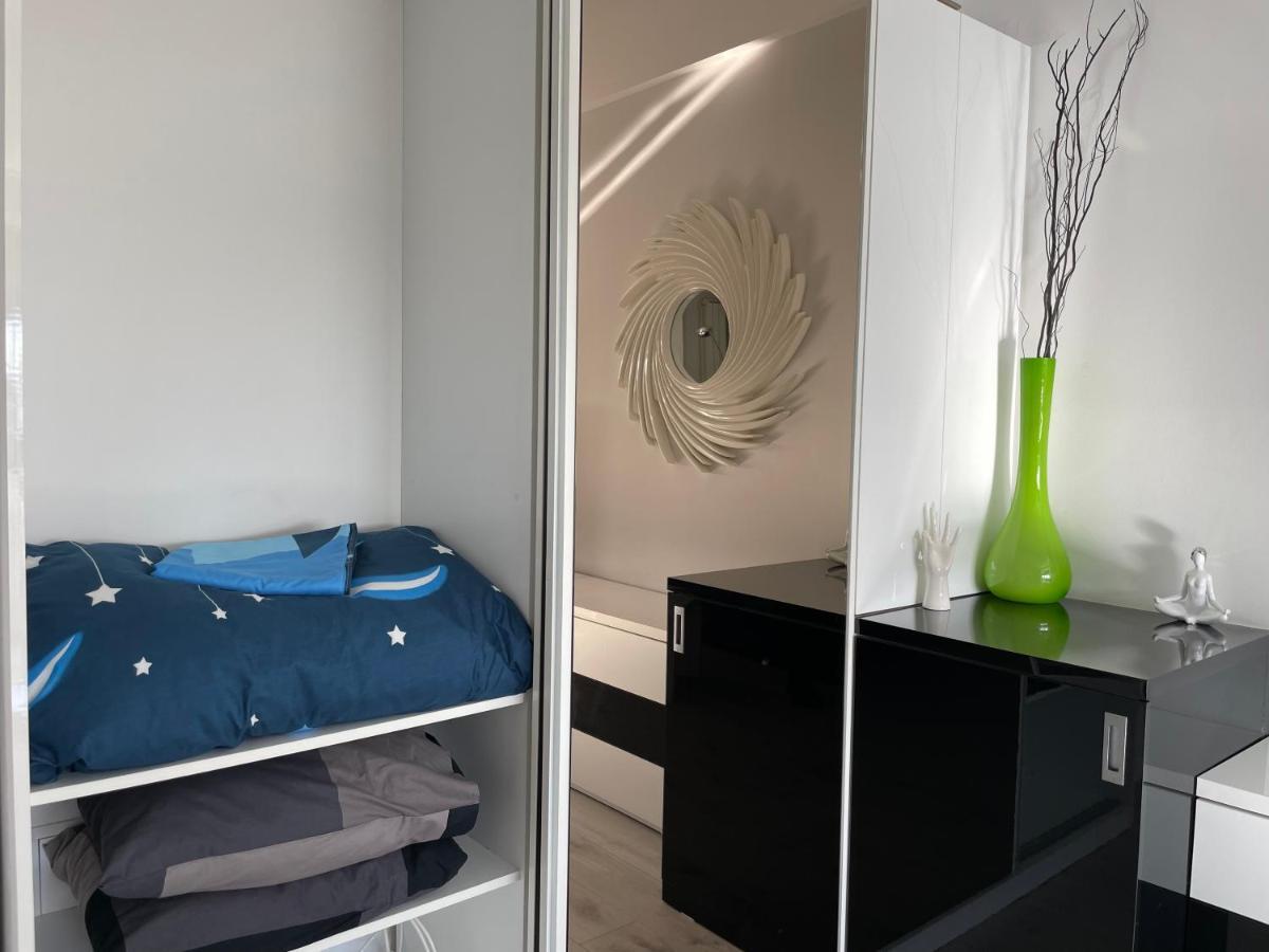 Luxury Two Room Apartment Residence Militari M3 Бухарест Экстерьер фото