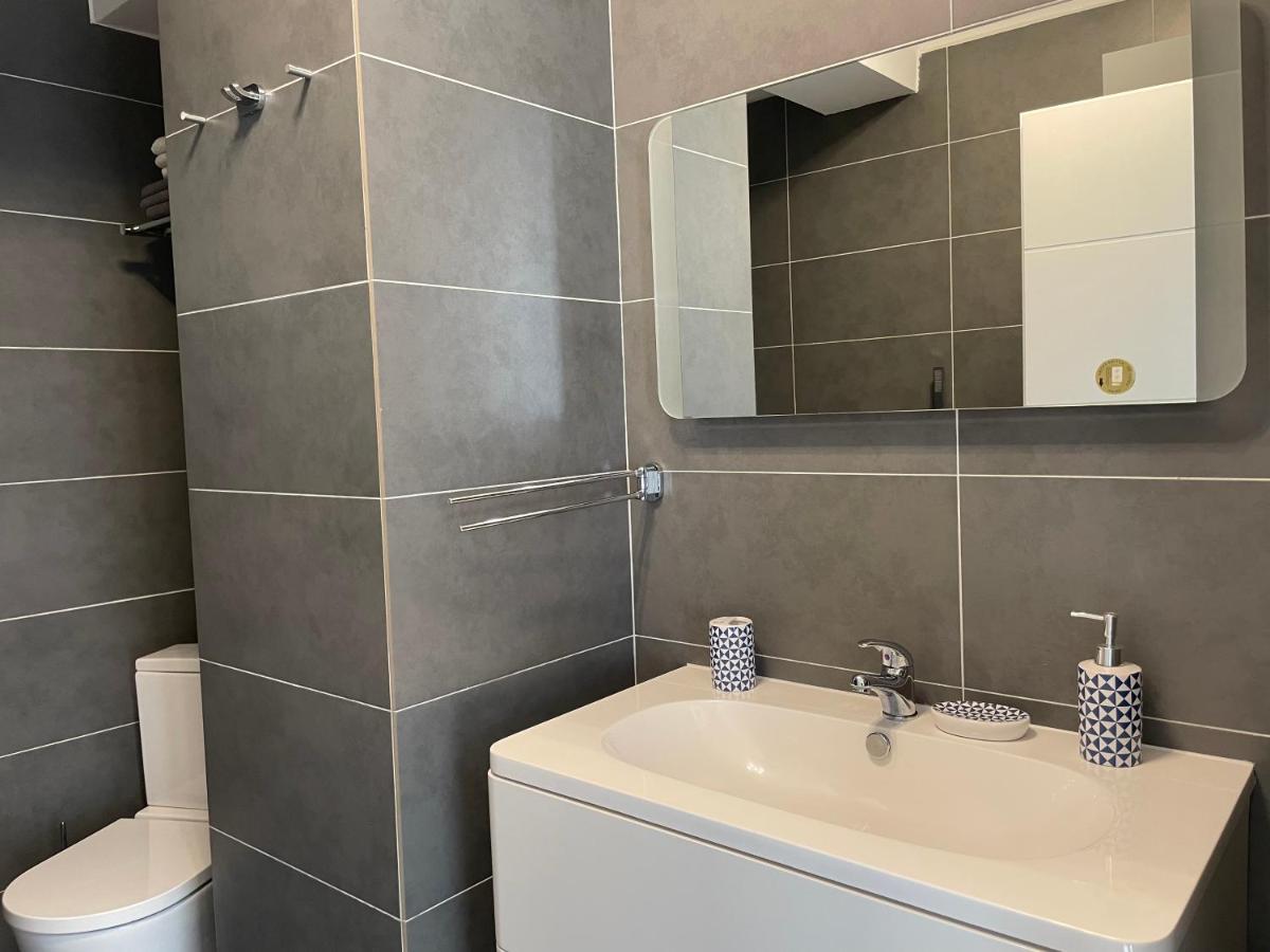 Luxury Two Room Apartment Residence Militari M3 Бухарест Экстерьер фото