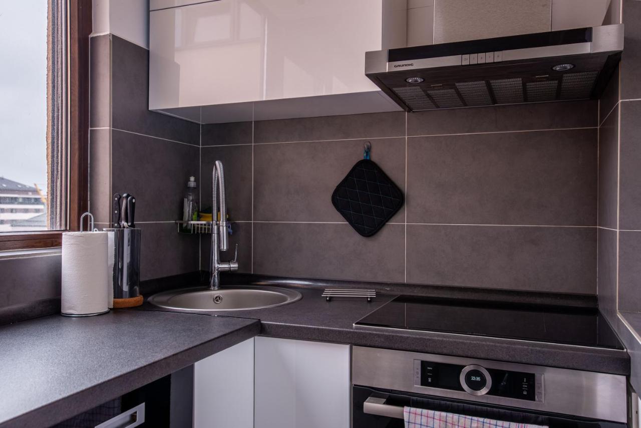 Luxury Two Room Apartment Residence Militari M3 Бухарест Экстерьер фото
